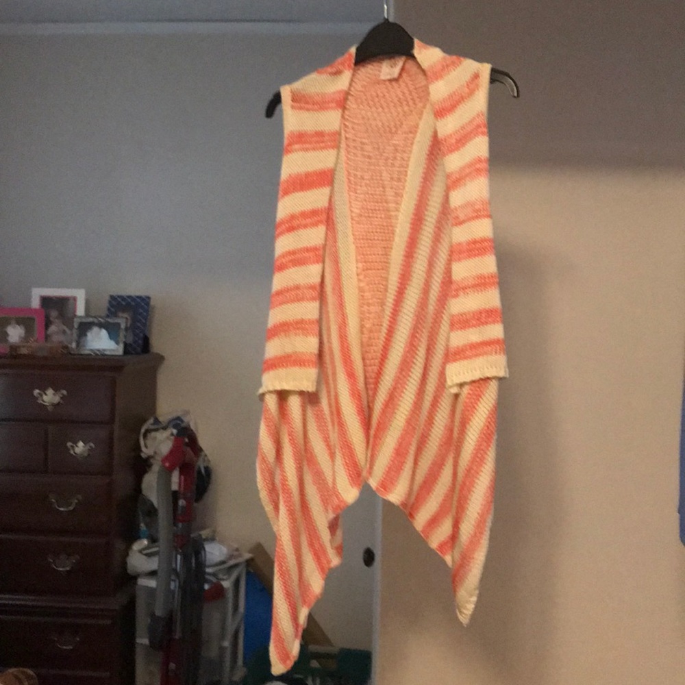 Girls knit vest pink and cream